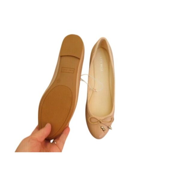 Nine West size 11M Beige Ballet Style Flats Shoes NEW W/ Box - Picture 4 of 4